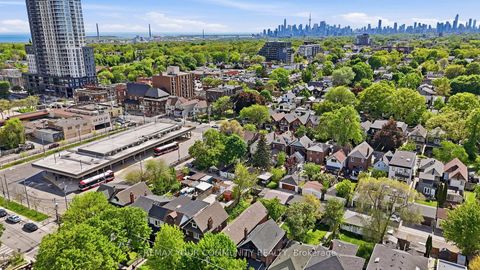 Photo 6 at 330 Main Street, Danforth, Toronto