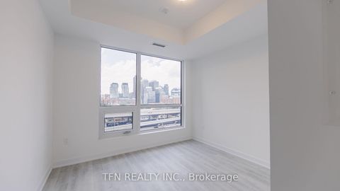 Photo 2 at 801 - 15 Richardson Street, Waterfront Communities C8, Toronto