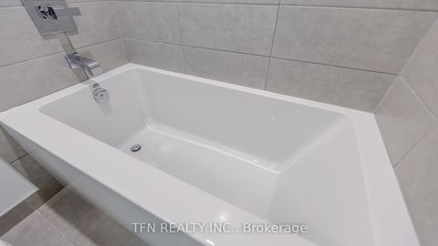 Photo 13 at 801 - 15 Richardson Street, Waterfront Communities C8, Toronto