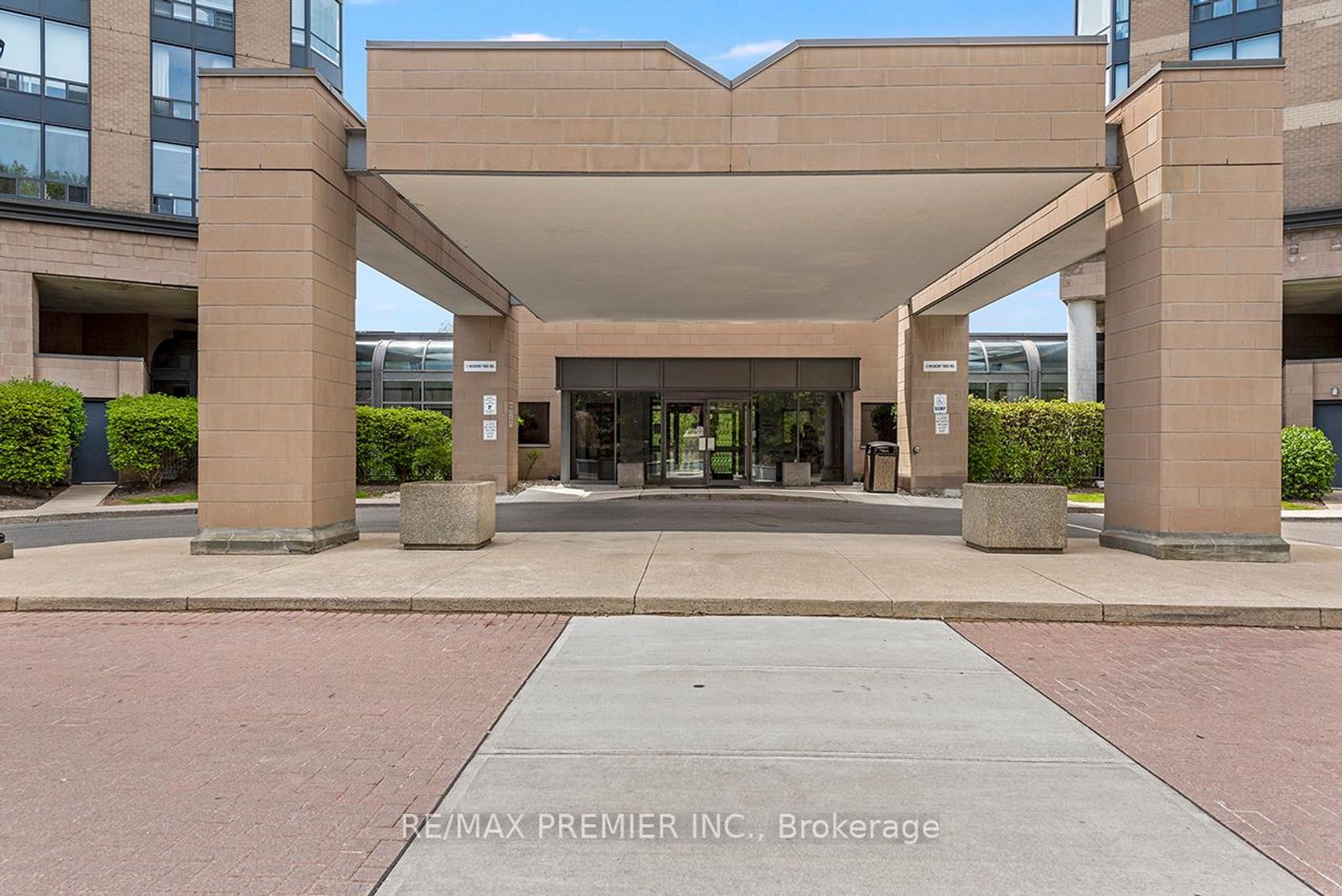 1504 - 1 Hickory Tree Road, Weston, Toronto 