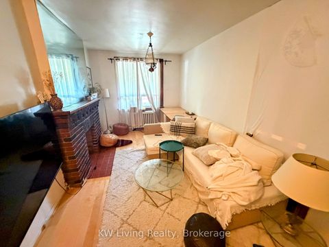 Photo 2 at 636 Clinton Street, Annex, Toronto