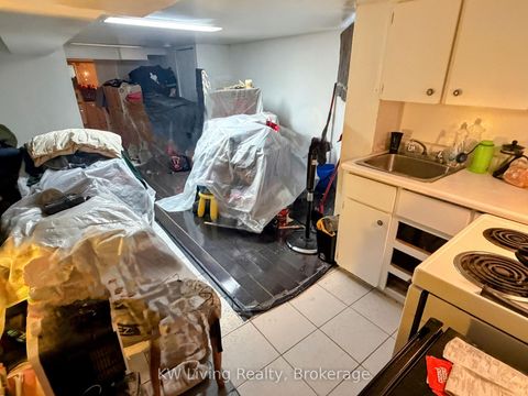 Photo 13 at 636 Clinton Street, Annex, Toronto