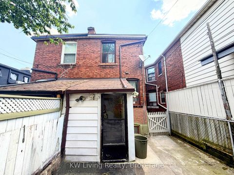 Photo 14 at 636 Clinton Street, Annex, Toronto