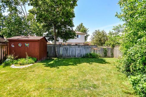 Photo 7 at 10 Palling Lane, Grove East, Barrie