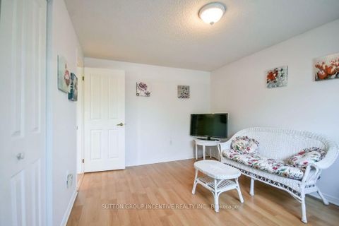 Photo 30 at 10 Palling Lane, Grove East, Barrie