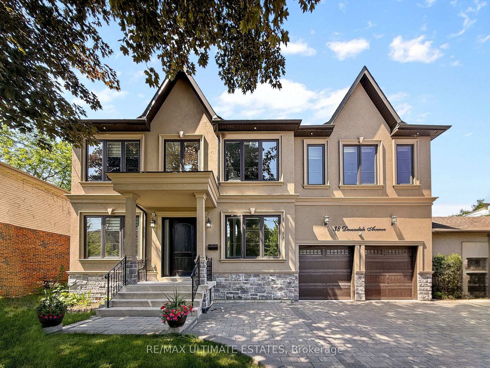 38 Devondale Avenue, Newtonbrook West, Toronto 