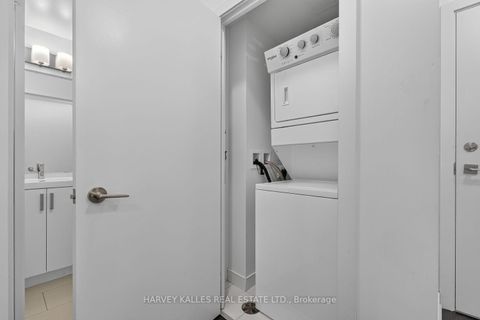Photo 18 at 214 - 1603 Eglinton Avenue W, Oakwood Village, Toronto