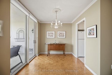 Photo 12 at 1104 - 40 Homewood Avenue, South St. James Town, Toronto