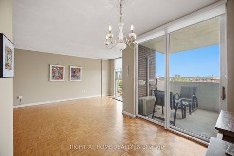 Photo 13 at 1104 - 40 Homewood Avenue, South St. James Town, Toronto
