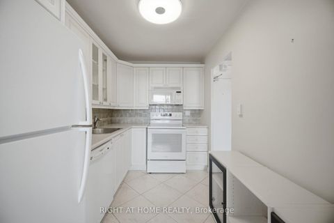 Photo 20 at 1104 - 40 Homewood Avenue, South St. James Town, Toronto