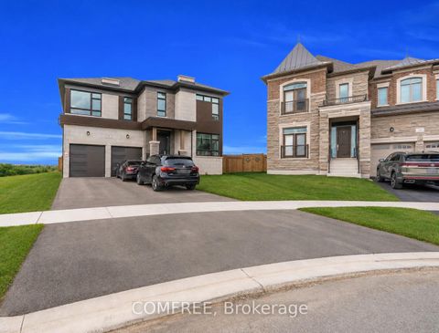 Photo 3 at 35 Ogilvie Street, Vellore Village, Vaughan