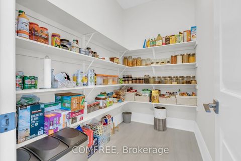 Photo 18 at 35 Ogilvie Street, Vellore Village, Vaughan