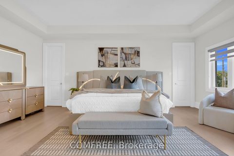 Photo 24 at 35 Ogilvie Street, Vellore Village, Vaughan