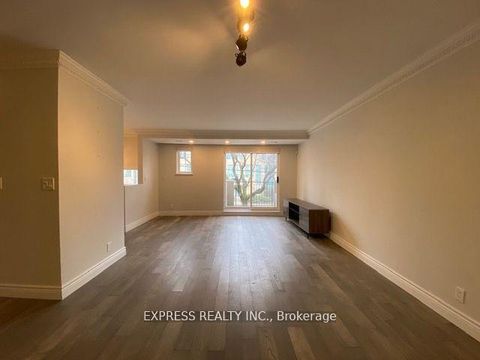 Photo 2 at 1639 - 28 Sommerset Way, Willowdale East, Toronto