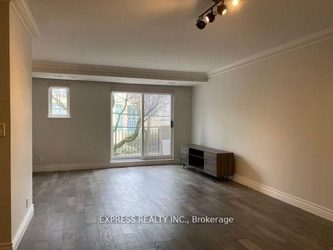 Photo 3 at 1639 - 28 Sommerset Way, Willowdale East, Toronto