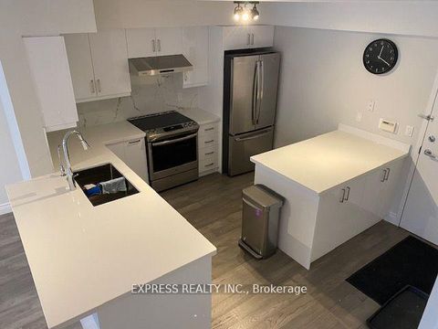 Photo 4 at 1639 - 28 Sommerset Way, Willowdale East, Toronto