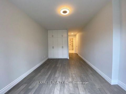 Photo 8 at 1639 - 28 Sommerset Way, Willowdale East, Toronto