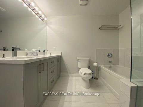 Photo 11 at 1639 - 28 Sommerset Way, Willowdale East, Toronto