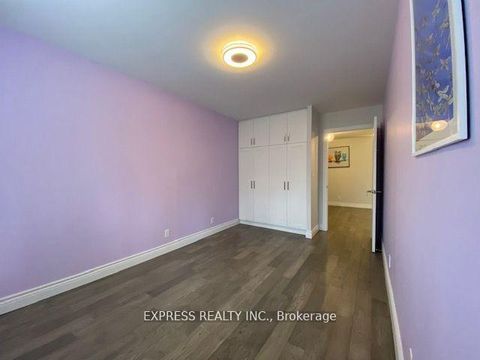 Photo 15 at 1639 - 28 Sommerset Way, Willowdale East, Toronto