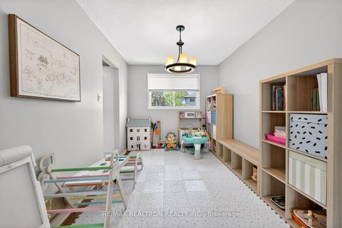 Photo 8 at 18 Castille Crescent, Keswick South, Georgina