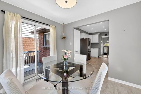 Photo 13 at 18 Castille Crescent, Keswick South, Georgina