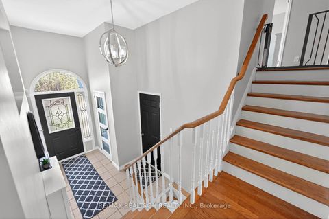 Photo 14 at 18 Castille Crescent, Keswick South, Georgina