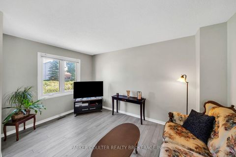 Photo 3 at 1098 Maclean Street, Alcona, Innisfil