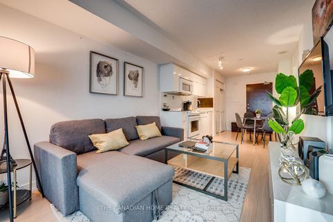 Photo 4 at 1605 - 21 Iceboat Terrace, Waterfront Communities C1, Toronto