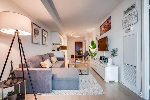 Photo 5 at 1605 - 21 Iceboat Terrace, Waterfront Communities C1, Toronto
