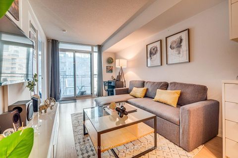 Photo 7 at 1605 - 21 Iceboat Terrace, Waterfront Communities C1, Toronto