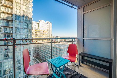 Photo 38 at 1605 - 21 Iceboat Terrace, Waterfront Communities C1, Toronto