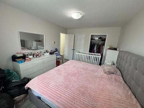 Photo 11 at 18 Clubhouse Court, Jane Heights, Toronto