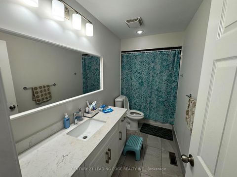 Photo 18 at 18 Clubhouse Court, Jane Heights, Toronto