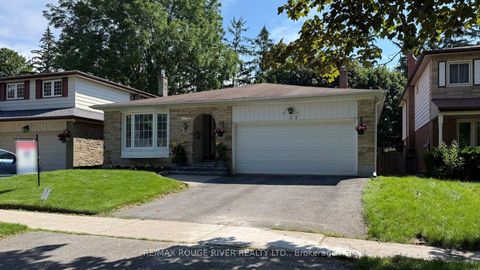 Photo 1 at 33 Pepper Tree Drive, Centennial Scarborough, Toronto