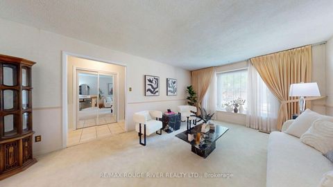 Photo 8 at 33 Pepper Tree Drive, Centennial Scarborough, Toronto