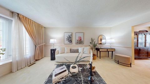 Photo 9 at 33 Pepper Tree Drive, Centennial Scarborough, Toronto
