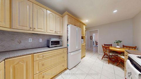 Photo 16 at 33 Pepper Tree Drive, Centennial Scarborough, Toronto