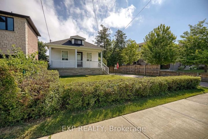 Photo 2 at 1141 Haig Boulevard, Lakeview, Mississauga