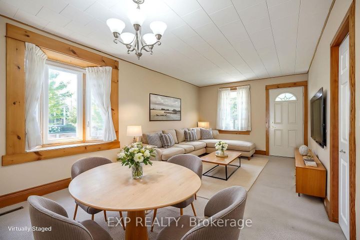Photo 5 at 1141 Haig Boulevard, Lakeview, Mississauga