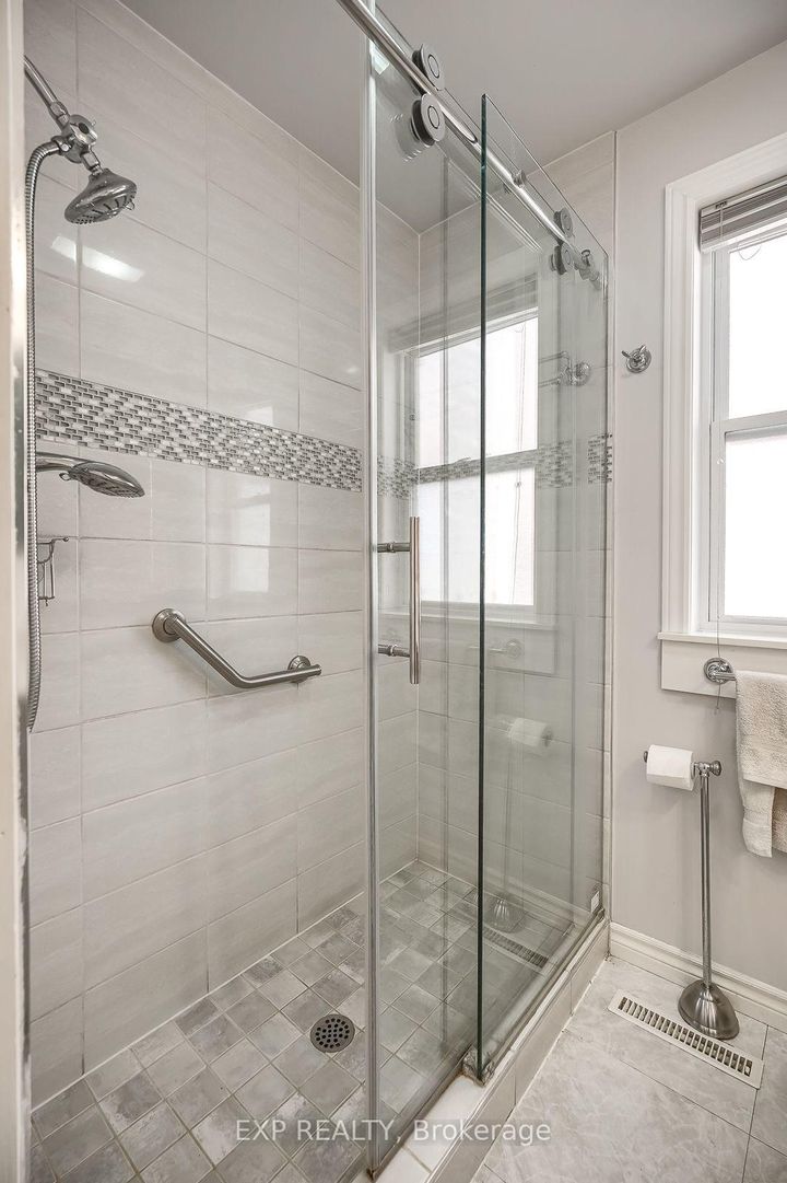 Photo 16 at 1141 Haig Boulevard, Lakeview, Mississauga