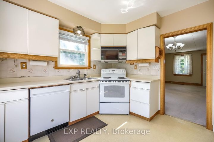 Photo 18 at 1141 Haig Boulevard, Lakeview, Mississauga