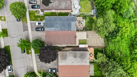 Photo 3 at 67 Mintwood Drive, Steeles, Toronto