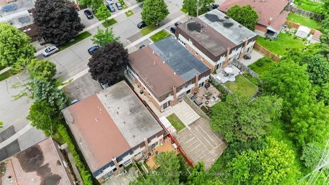Photo 6 at 67 Mintwood Drive, Steeles, Toronto