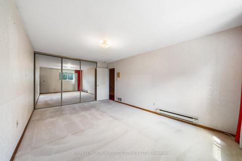 Photo 18 at 67 Mintwood Drive, Steeles, Toronto