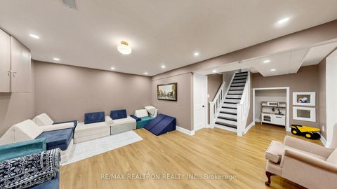 Photo 33 at 60 Kimberdale Crescent, L'Amoreaux, Toronto