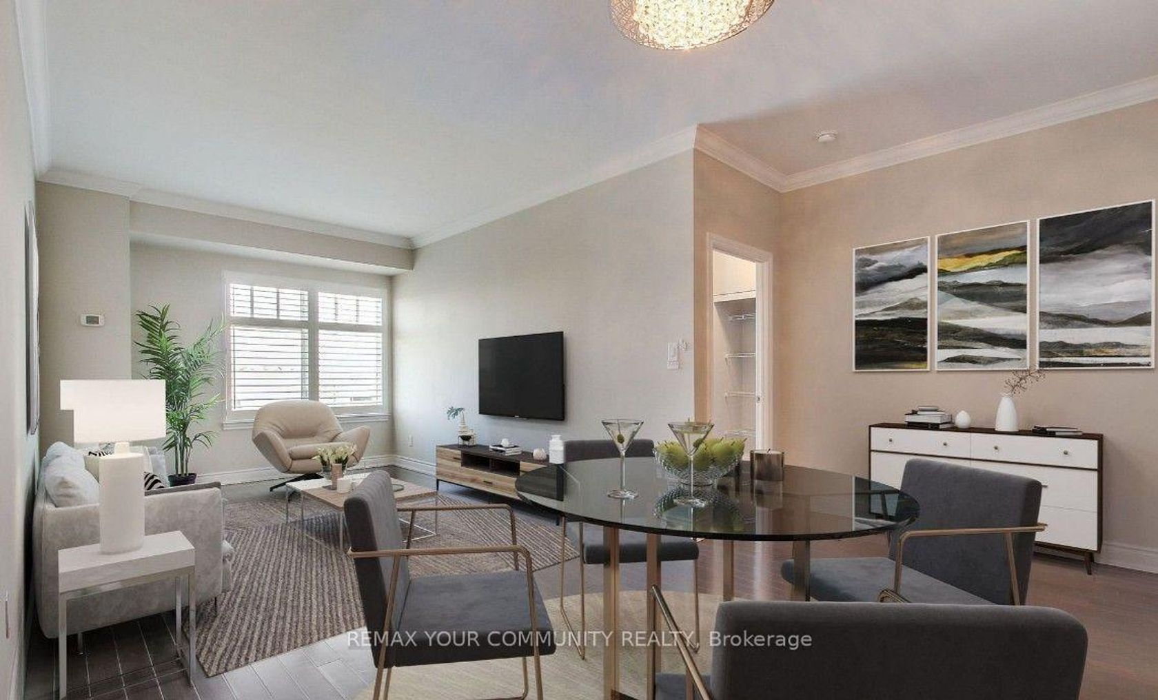 211 - 10211 Keele Street, Maple, Vaughan photo number 2