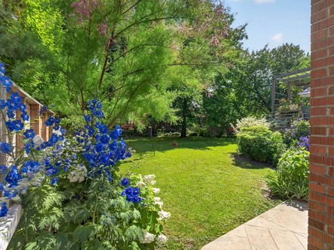 Photo 33 at 105 Palm Drive, Clanton Park, Toronto