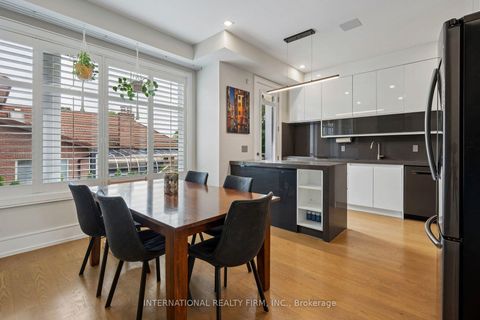 Photo 10 at 39 Wilmington Avenue, Bathurst Manor, Toronto