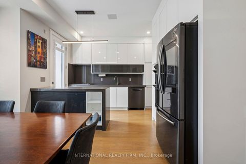 Photo 11 at 39 Wilmington Avenue, Bathurst Manor, Toronto