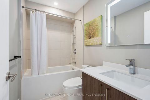 Photo 25 at 39 Wilmington Avenue, Bathurst Manor, Toronto